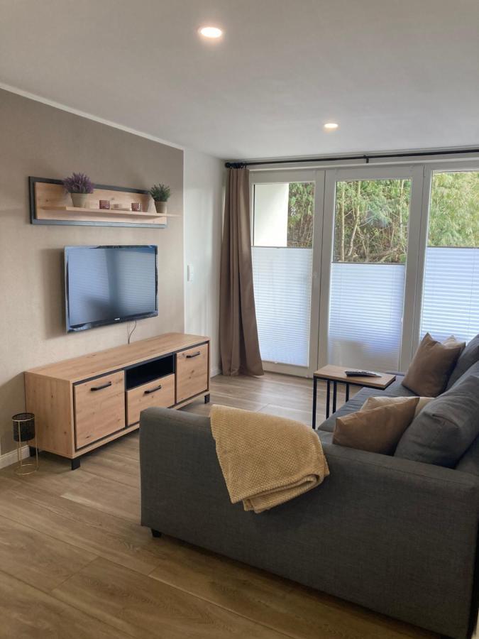 Moderne Ferienwohnung Mit Balkon Herxheim Exterior foto